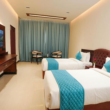 Blue Castle Thiruvananthapuram Exterior foto