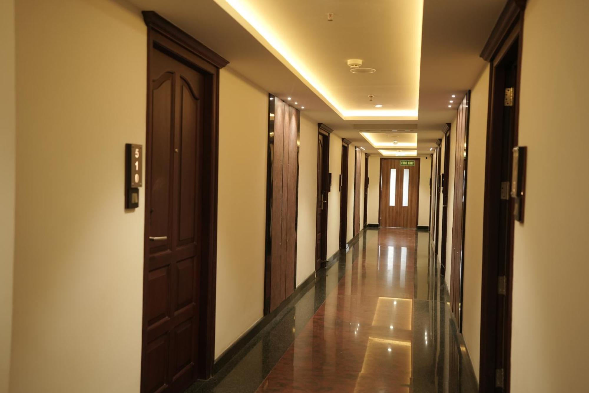 Blue Castle Thiruvananthapuram Exterior foto